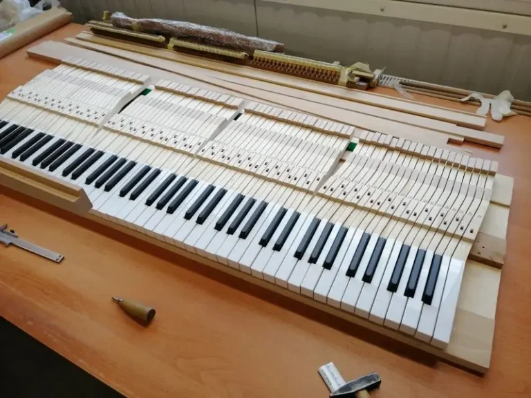 Przeróbka mechanizmów fortepianowych i pianinowych